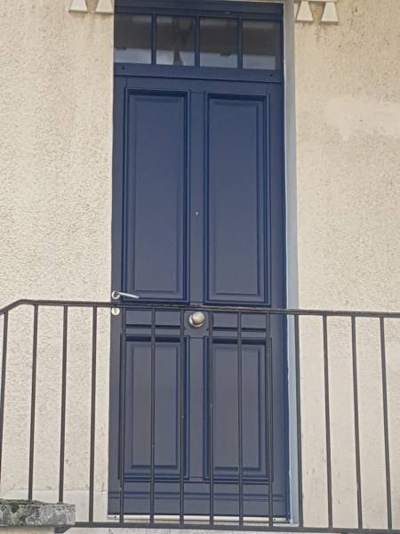 REMPLACEMENT PORTE ENTRÉE ALU / BOIS  ET PVC  A GRENOBLE